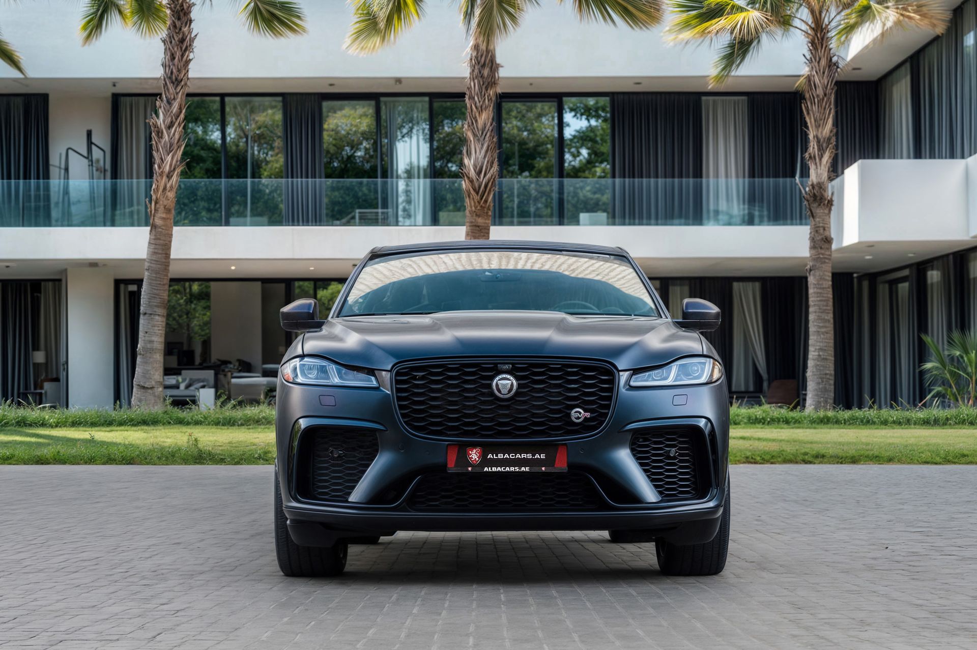 2021 Jaguar F-Pace photo 4