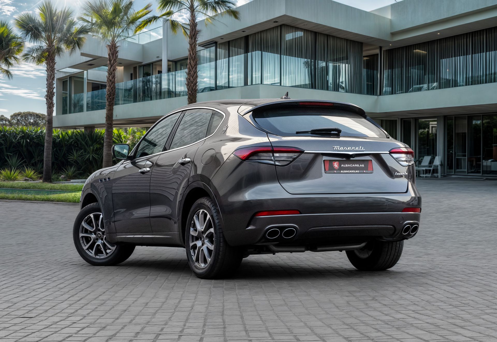 2022 Maserati Levante photo 3