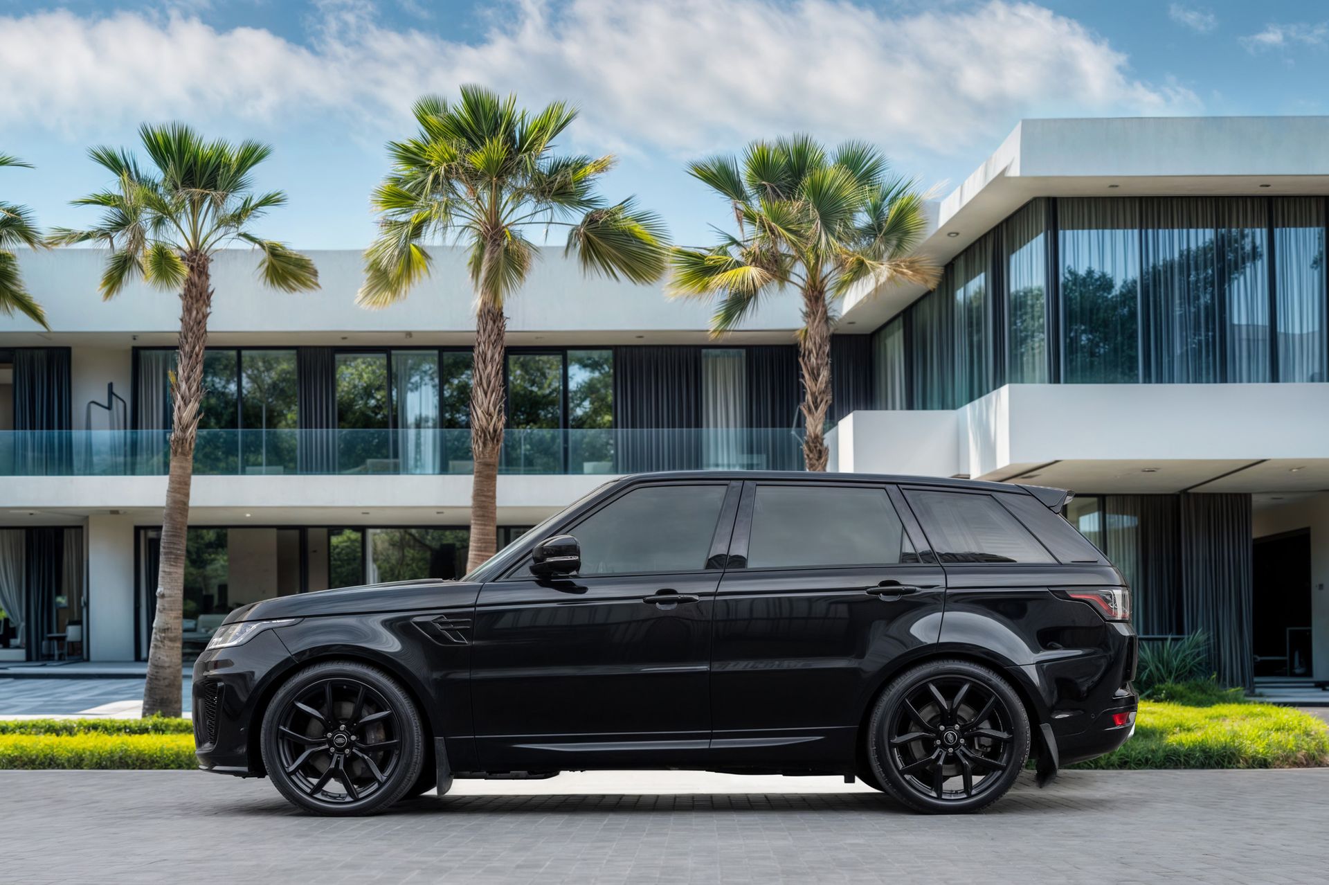 2020 Land Rover Range Rover Sport photo 2