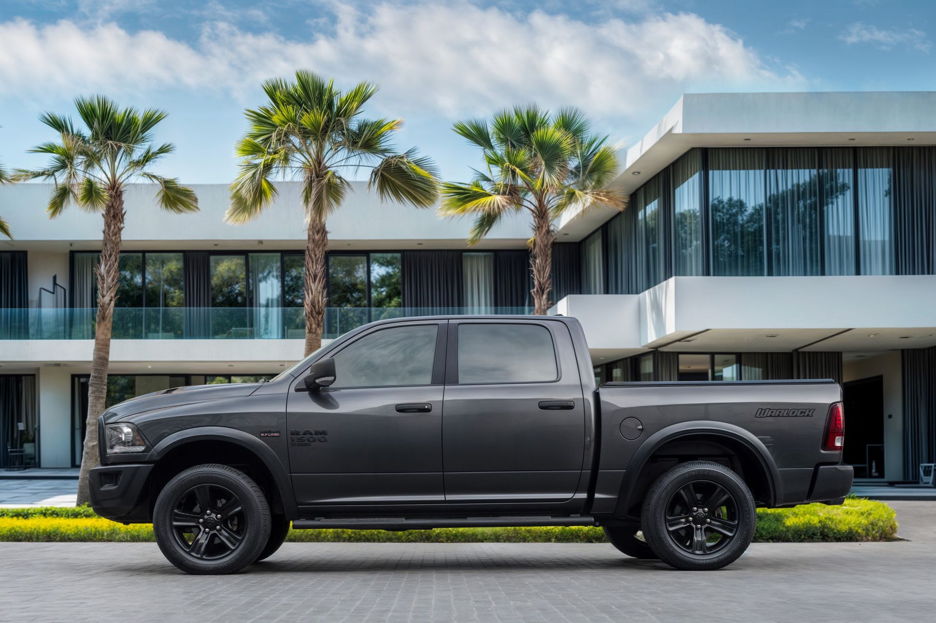 2023 Ram 1500 photo 2
