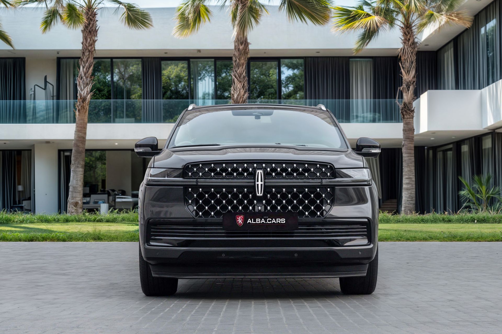 2025 Lincoln Navigator photo 4