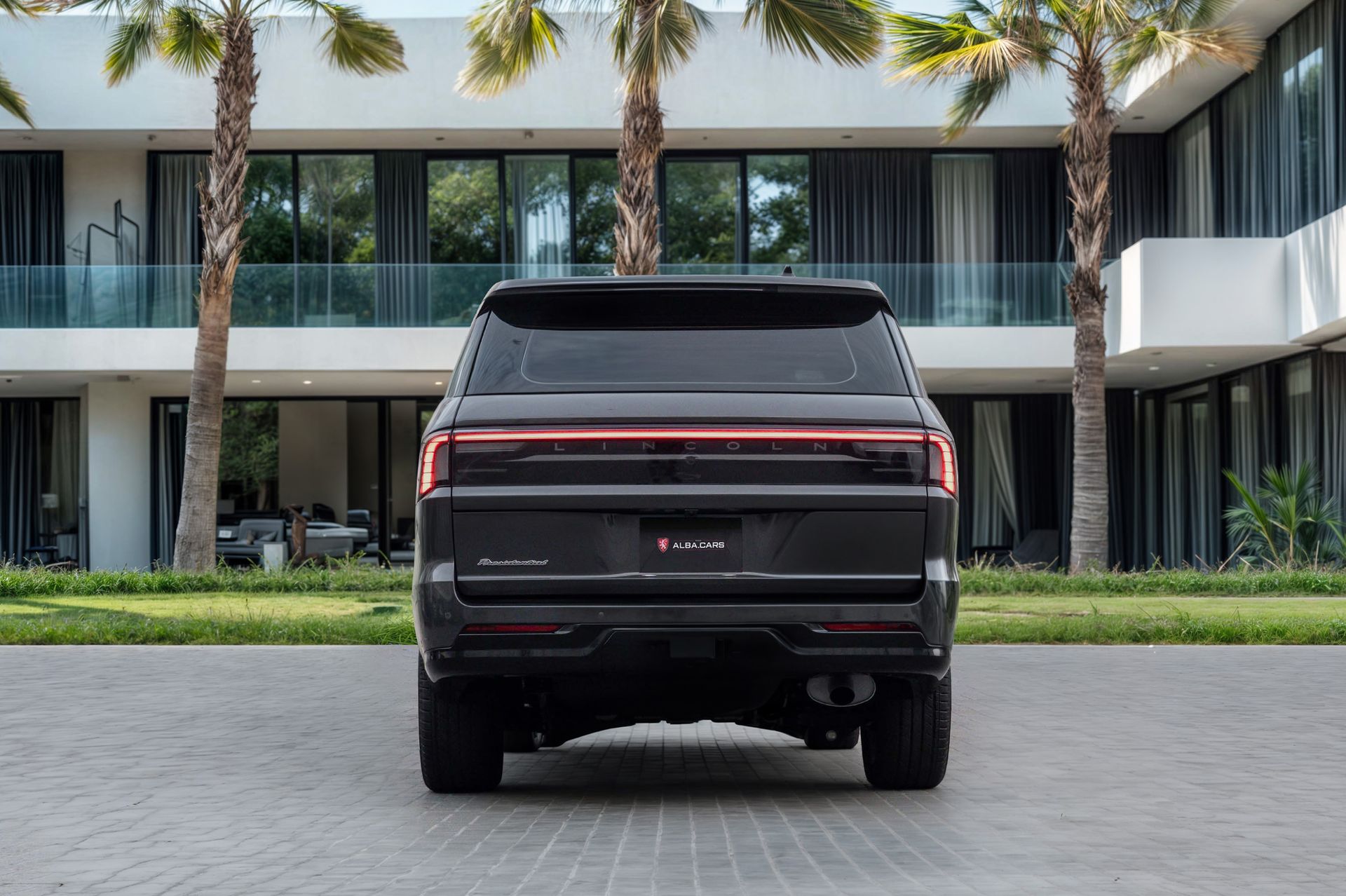 2025 Lincoln Navigator photo 5