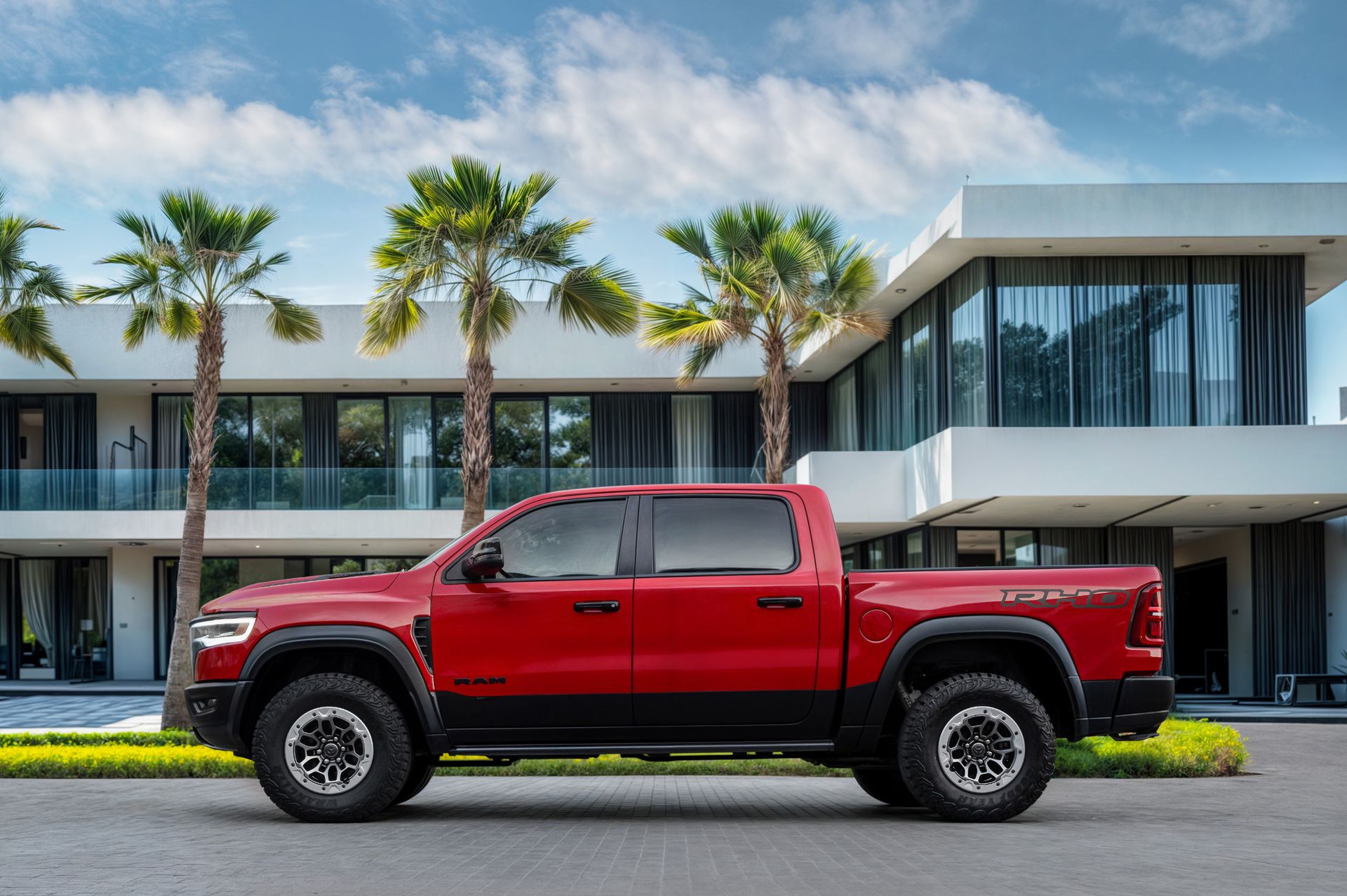 2025 Ram 1500 photo 2