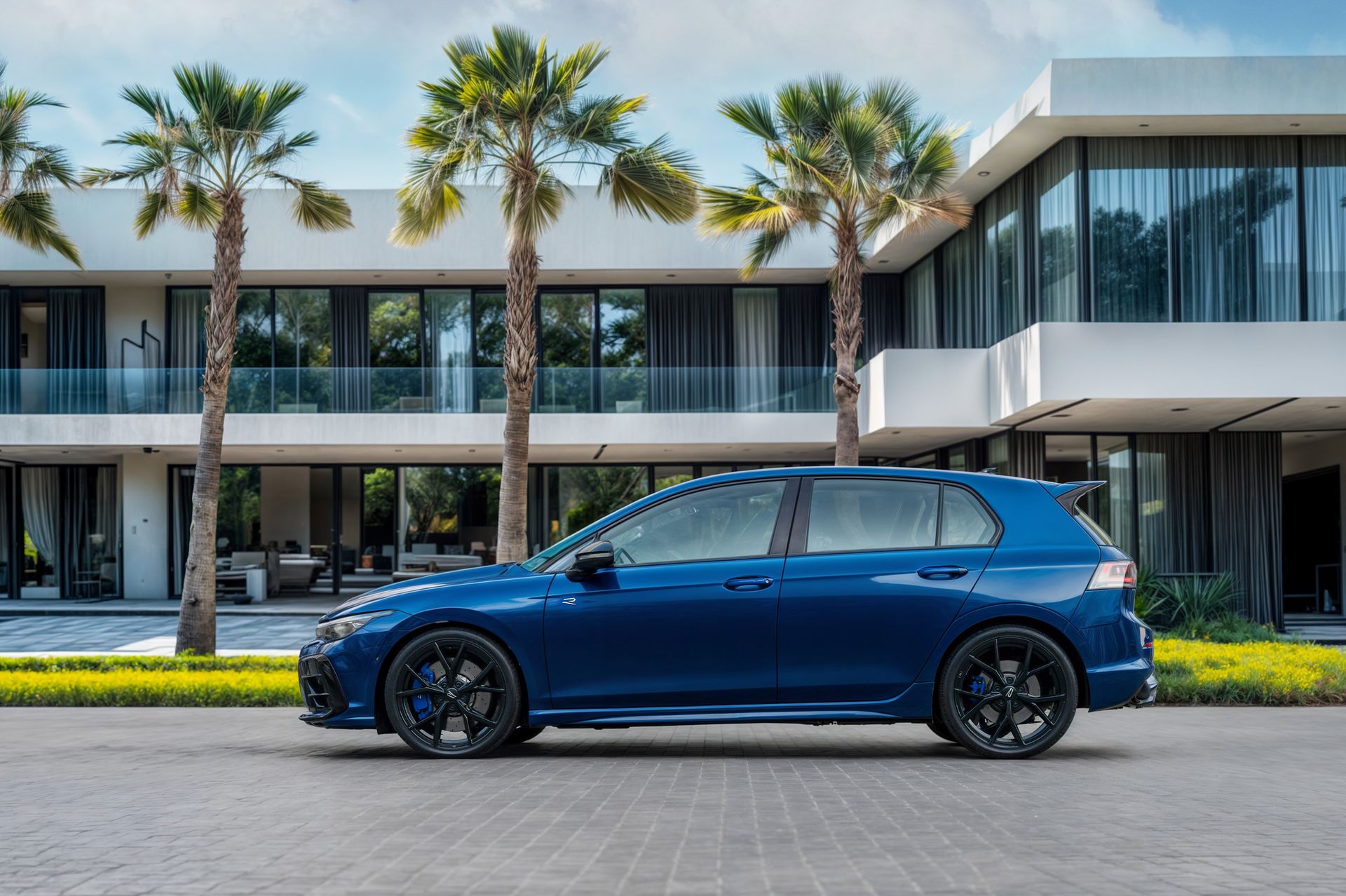 2026 Volkswagen Golf photo 2