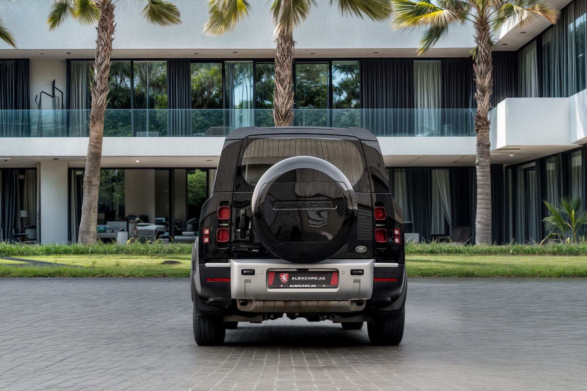2023 Land Rover Defender photo 5