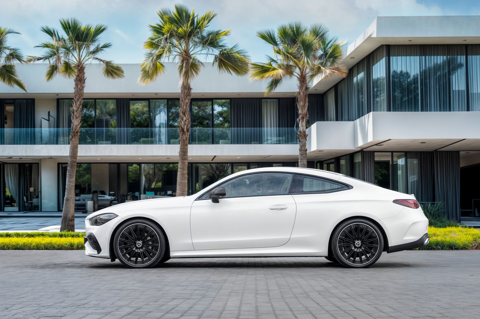 2025 Mercedes-Benz CLE photo 2