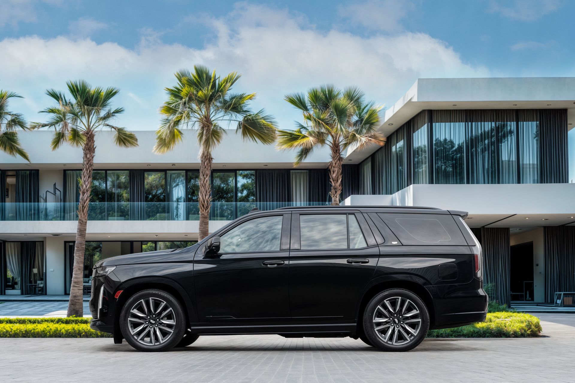 2023 Cadillac Escalade photo 2