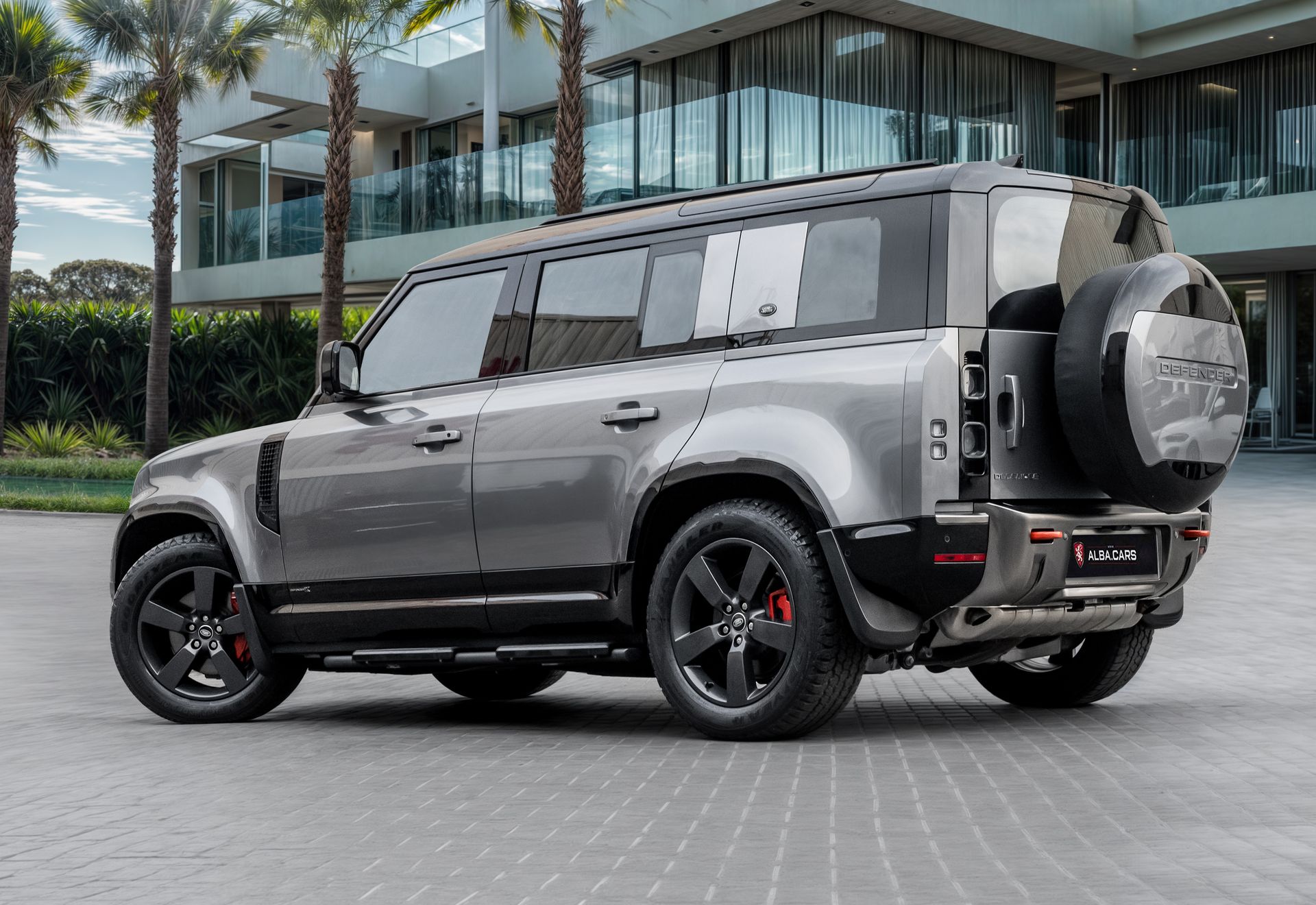 2024 Land Rover Defender photo 3