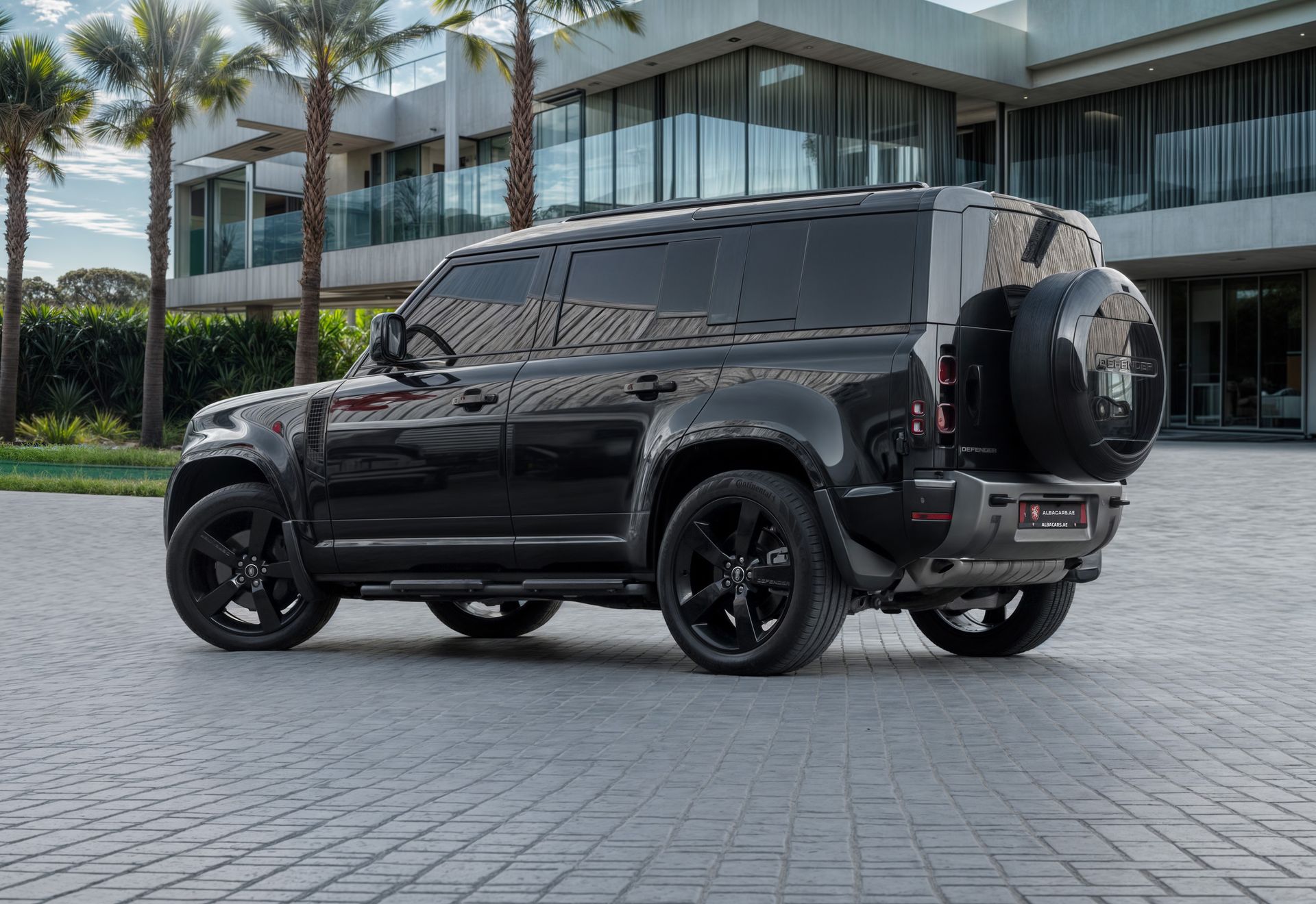2025 Land Rover Defender photo 3