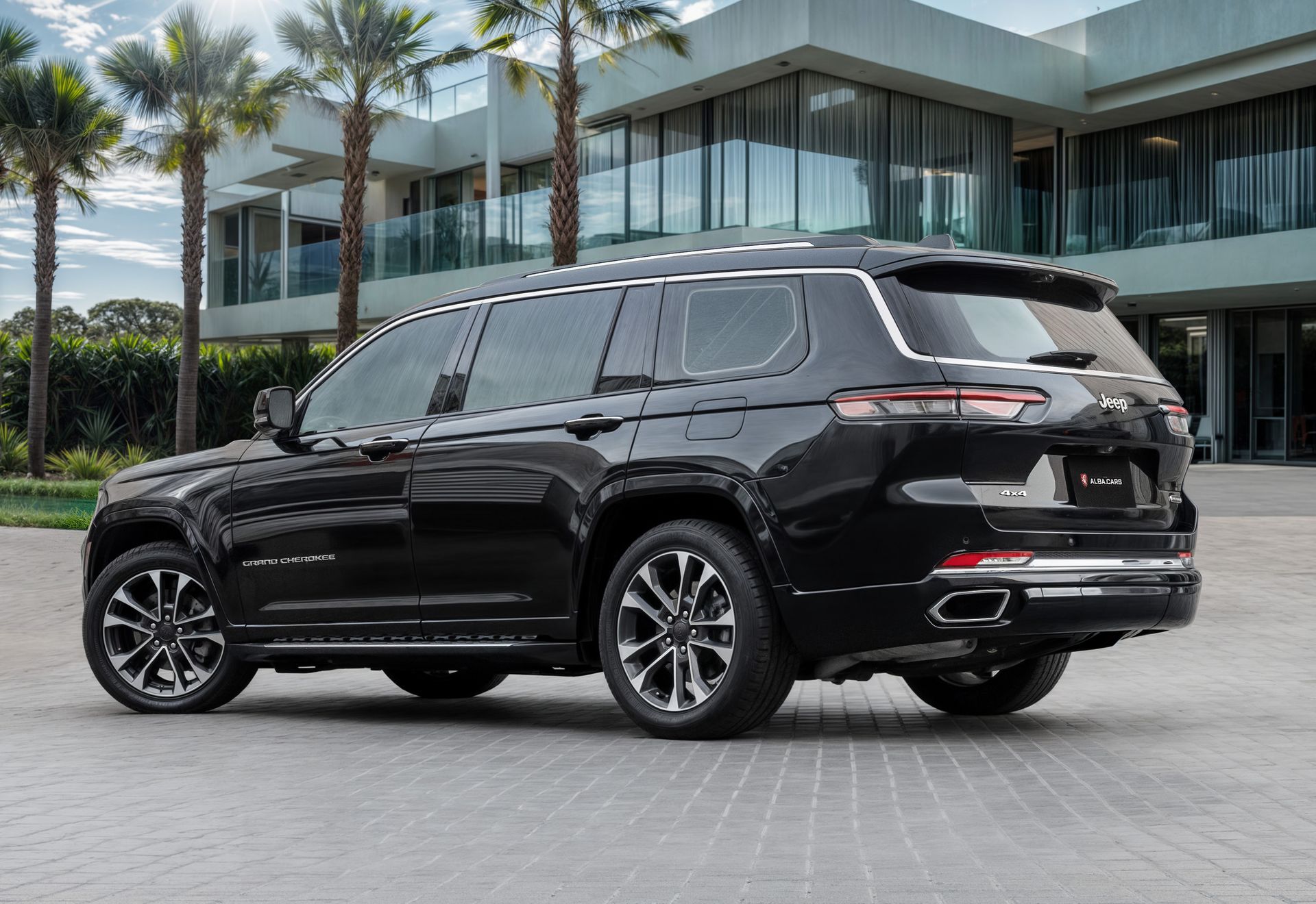 2023 Jeep Grand Cherokee photo 3