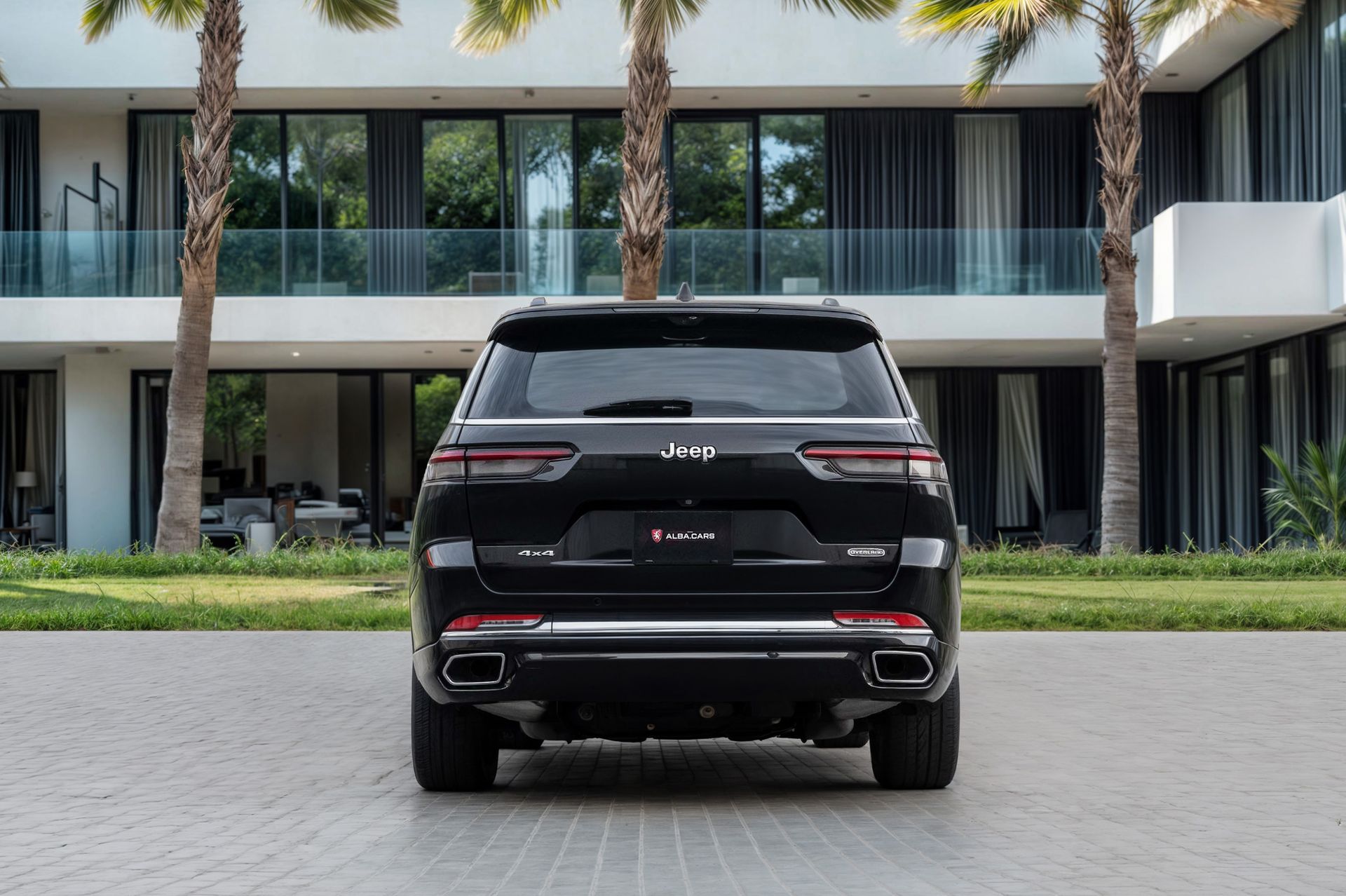 2023 Jeep Grand Cherokee photo 5