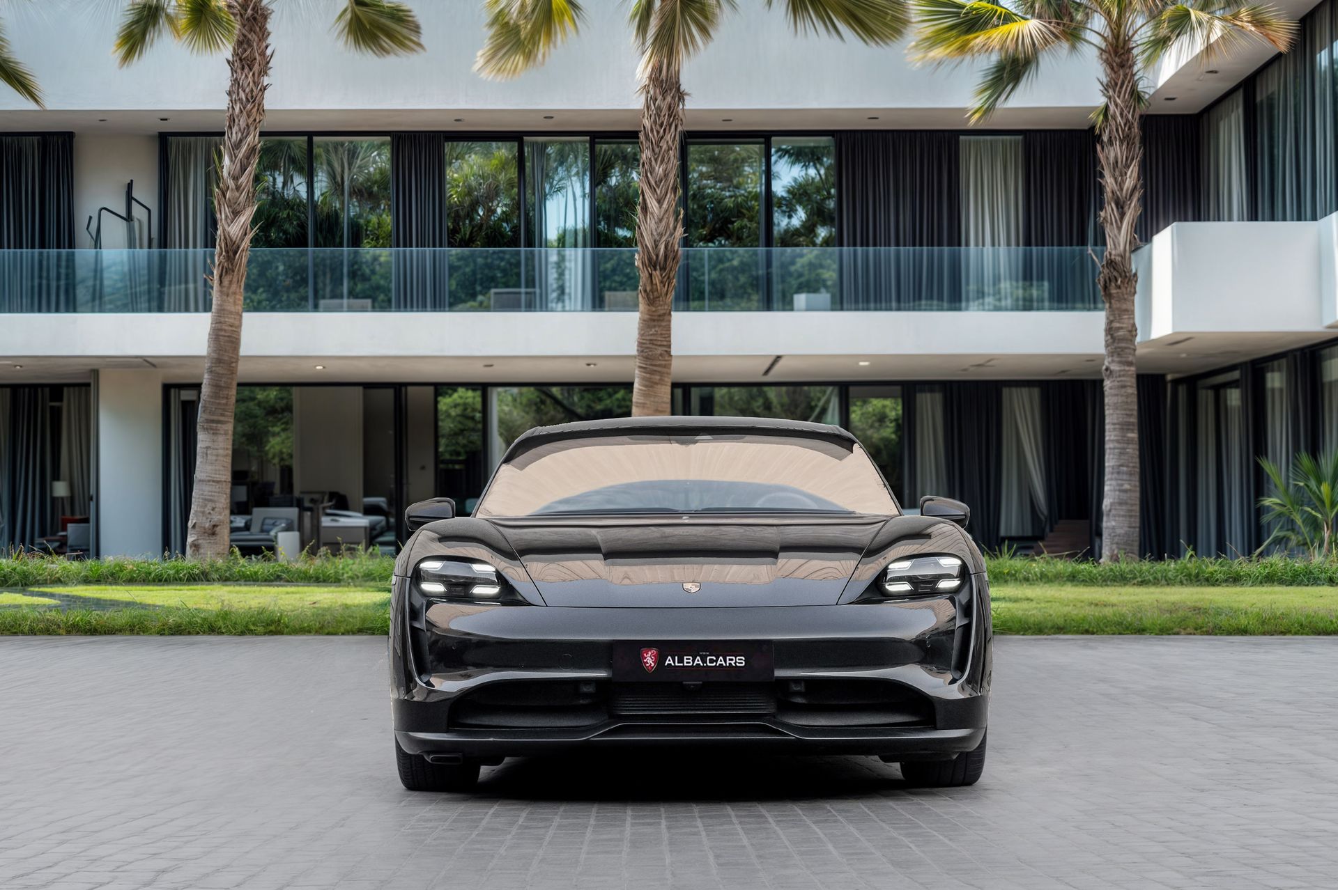 2021 Porsche Taycan photo 3