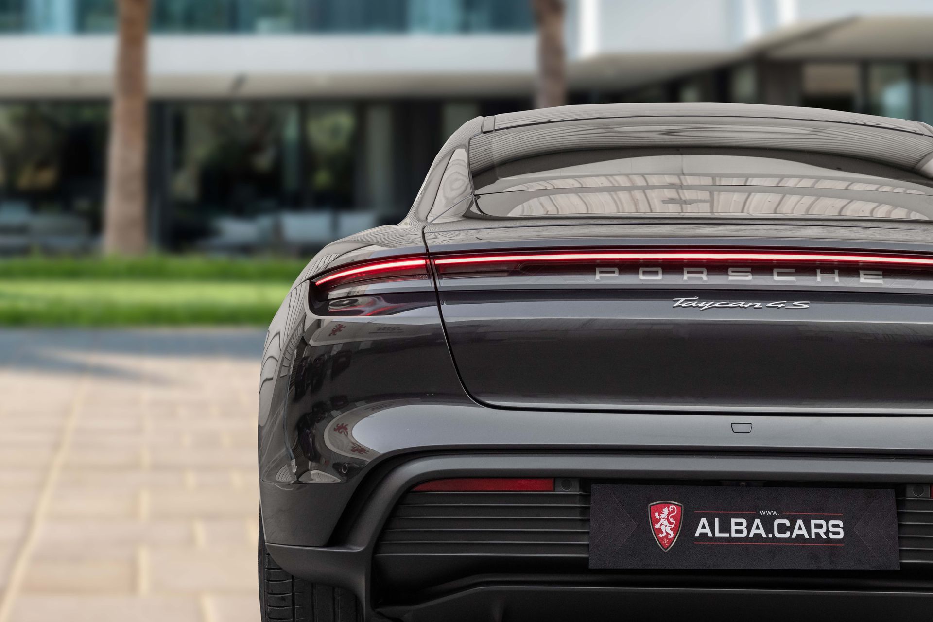 2021 Porsche Taycan photo 5
