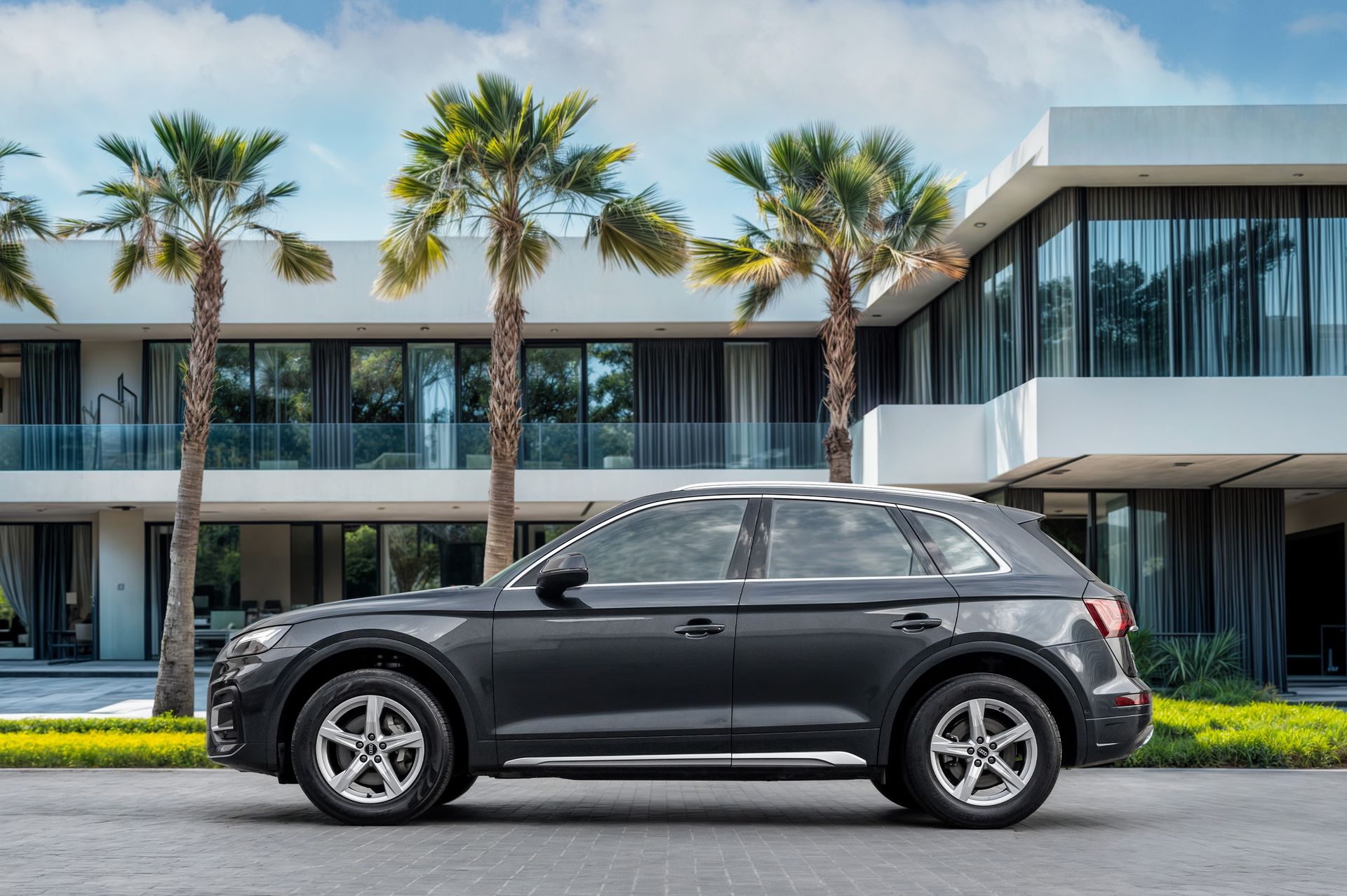 2022 Audi Q5 photo 2