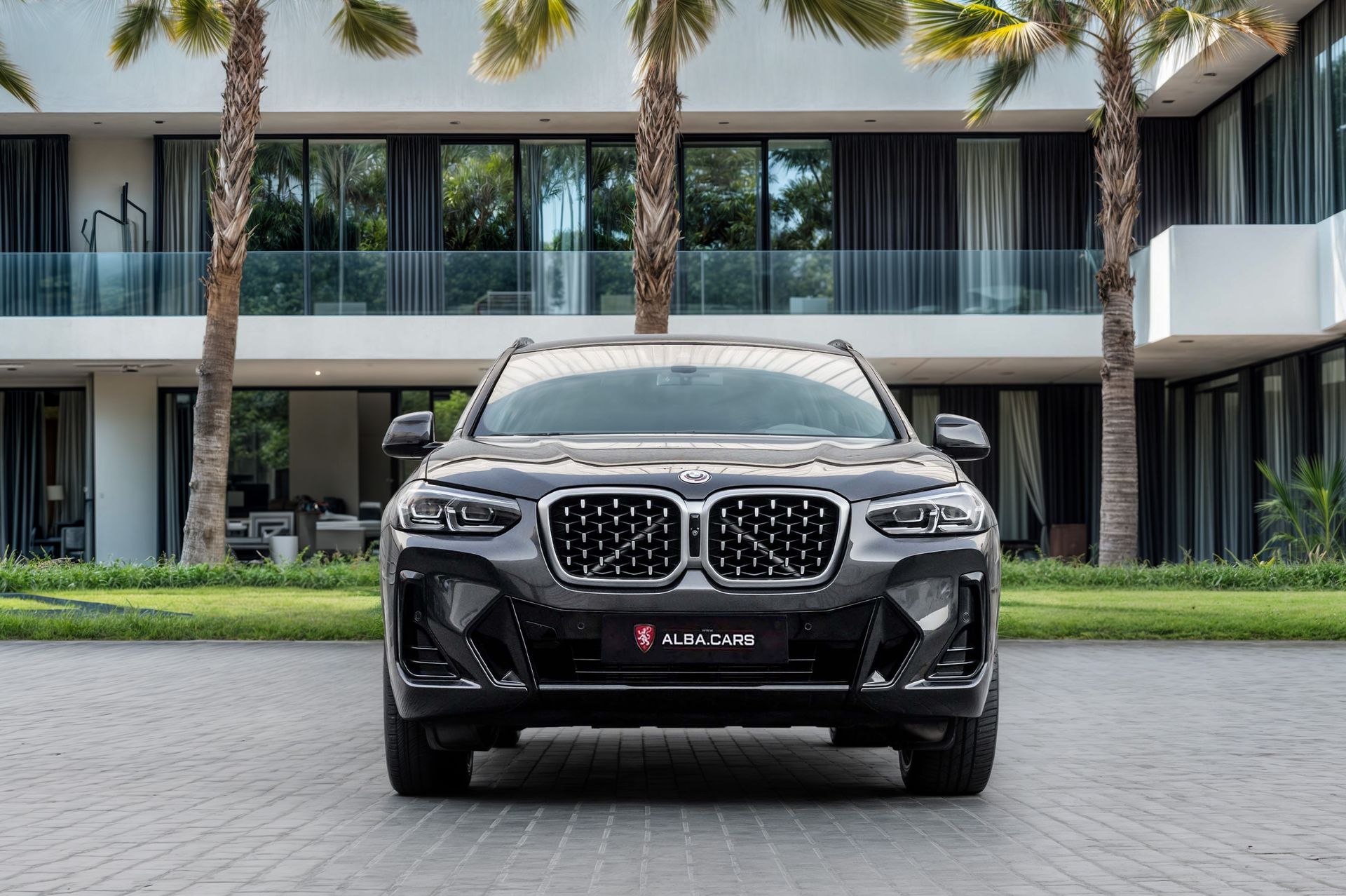 2023 BMW X4 photo 4