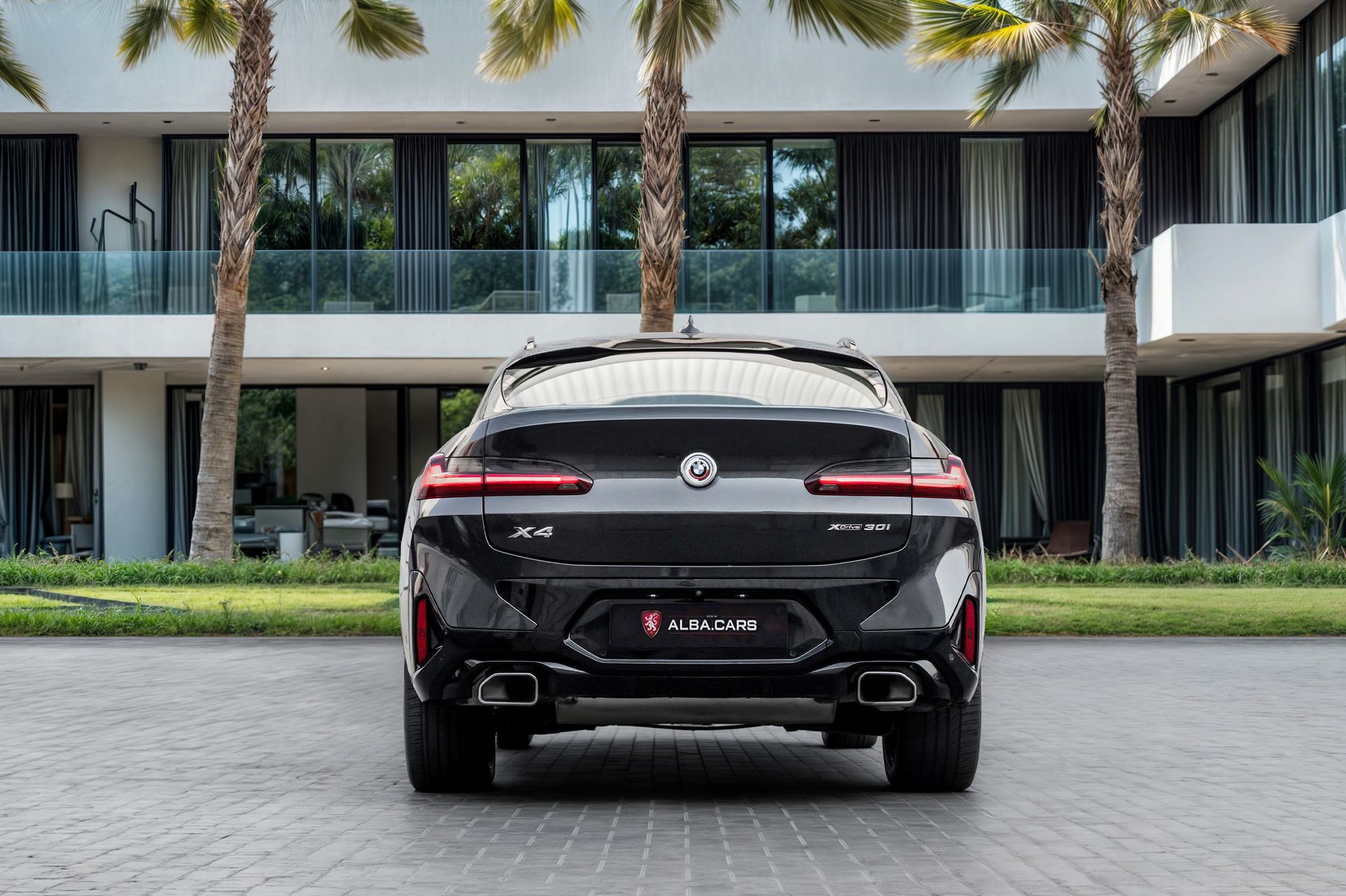 2023 BMW X4 photo 5