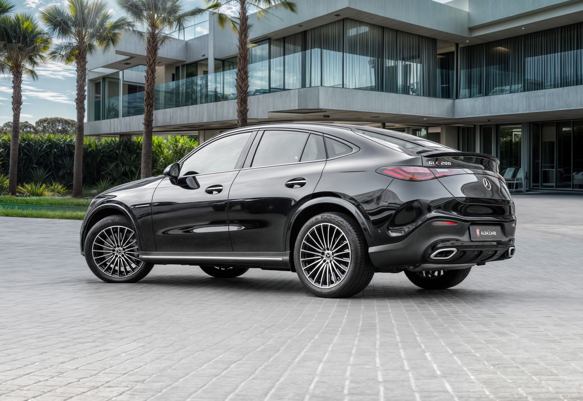 2025 Mercedes-Benz GLC photo 3