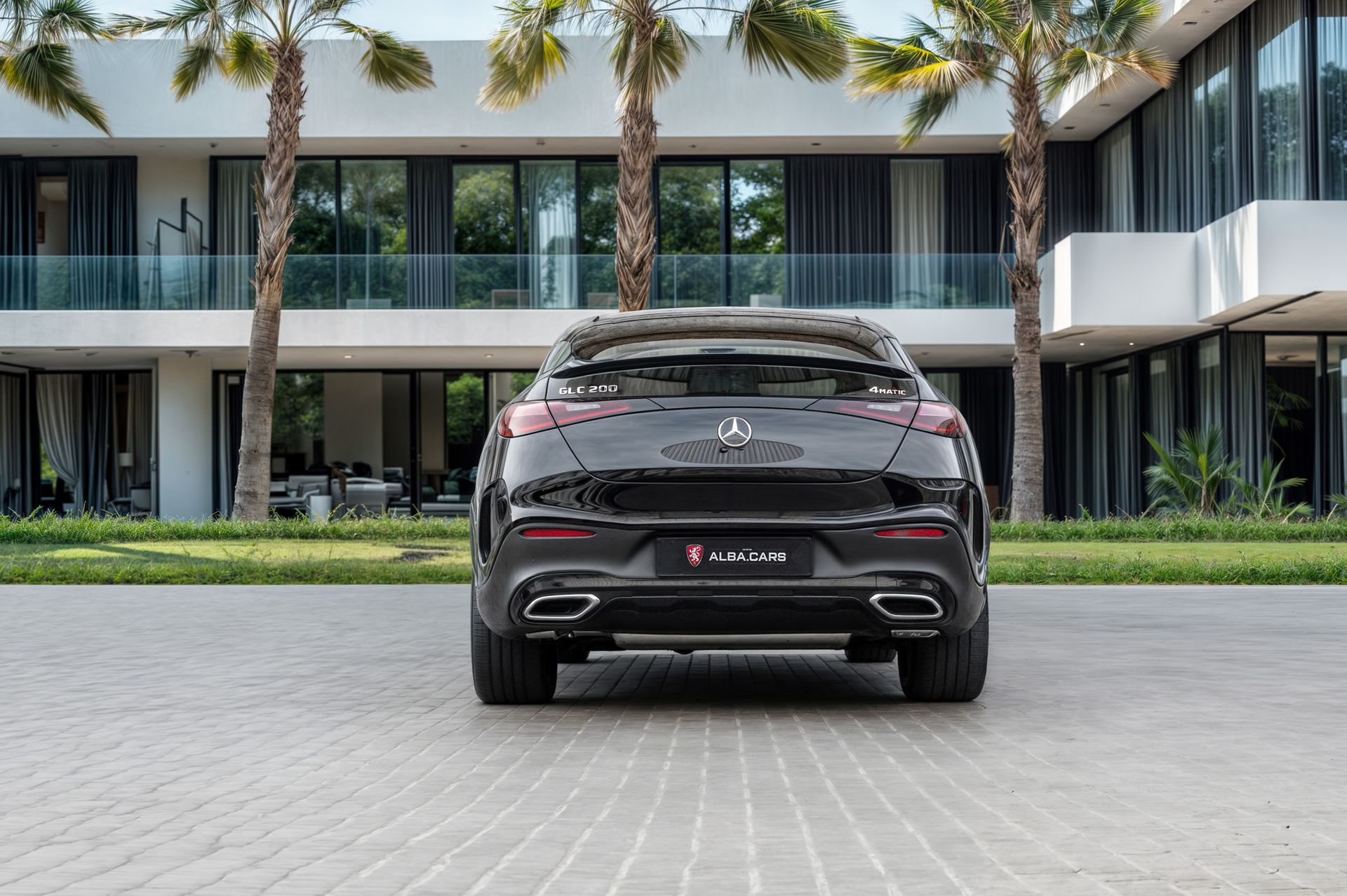 2025 Mercedes-Benz GLC photo 5
