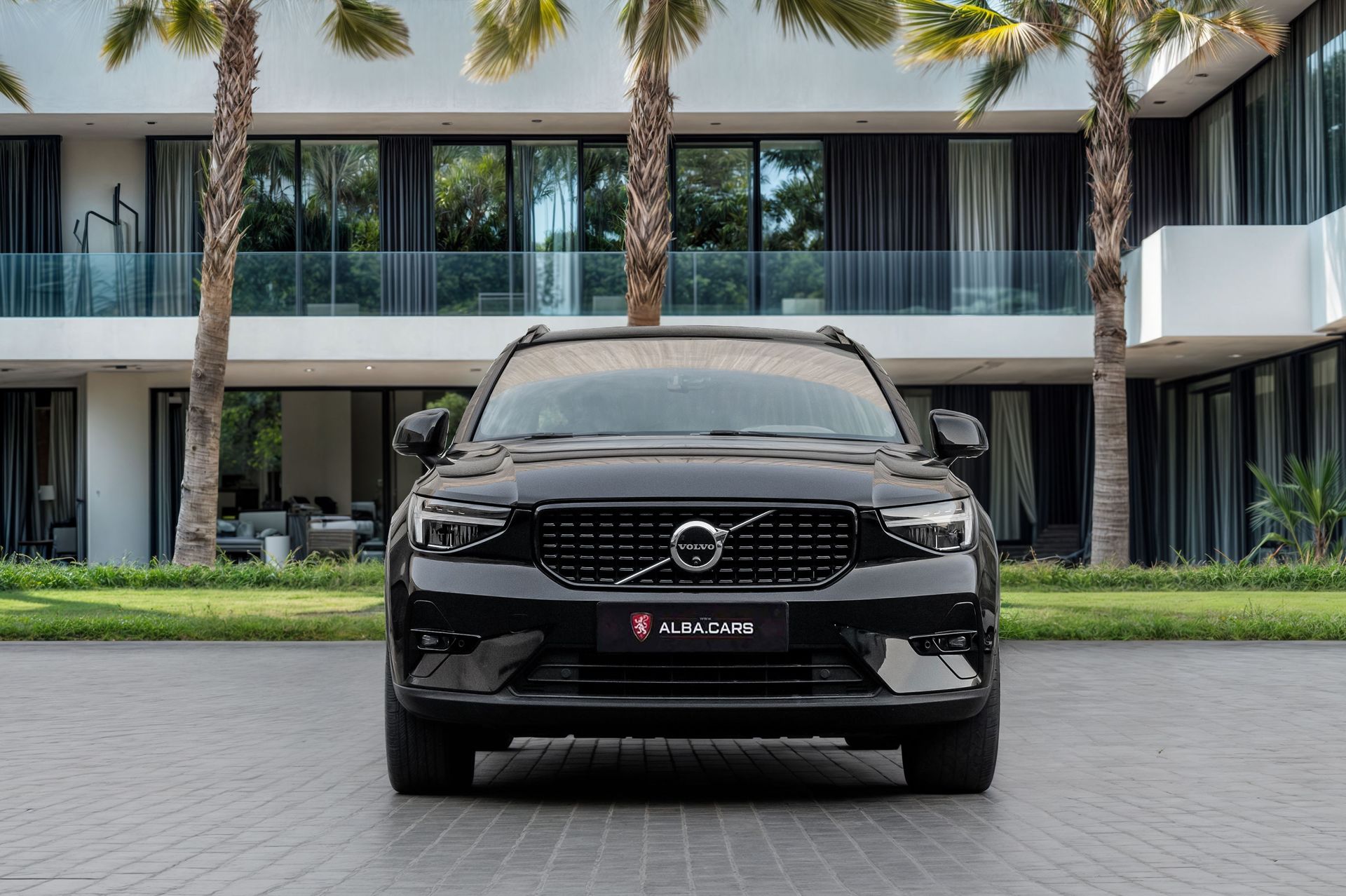 2024 Volvo XC40 photo 4