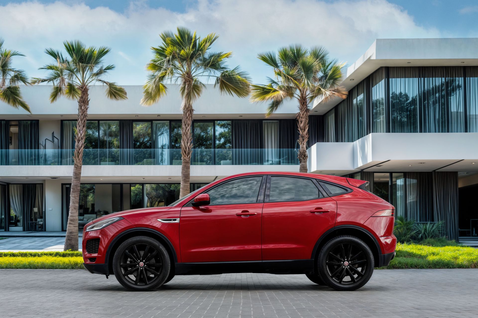 2020 Jaguar E-Pace photo 2