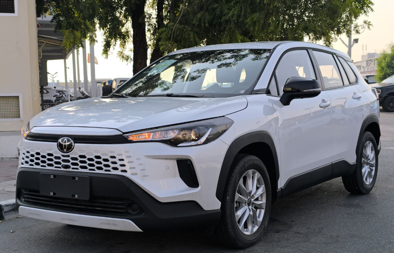 2026 Toyota Corolla Cross photo 2