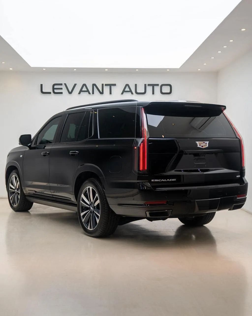 2025 Cadillac Escalade photo 5
