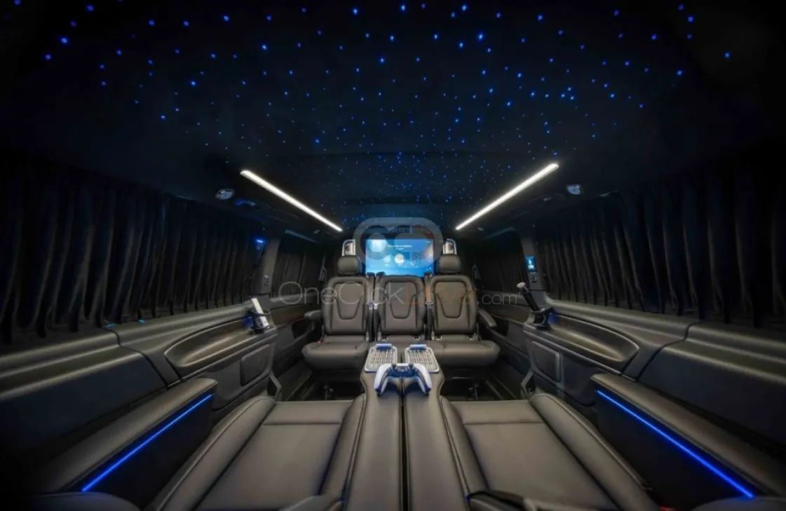 2026 Mercedes-Benz C-Class photo 4