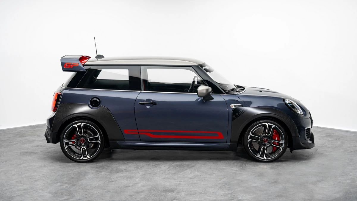 2021 MINI Cooper photo 4