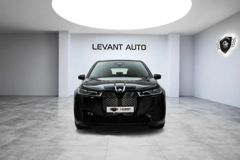 2023 BMW iX