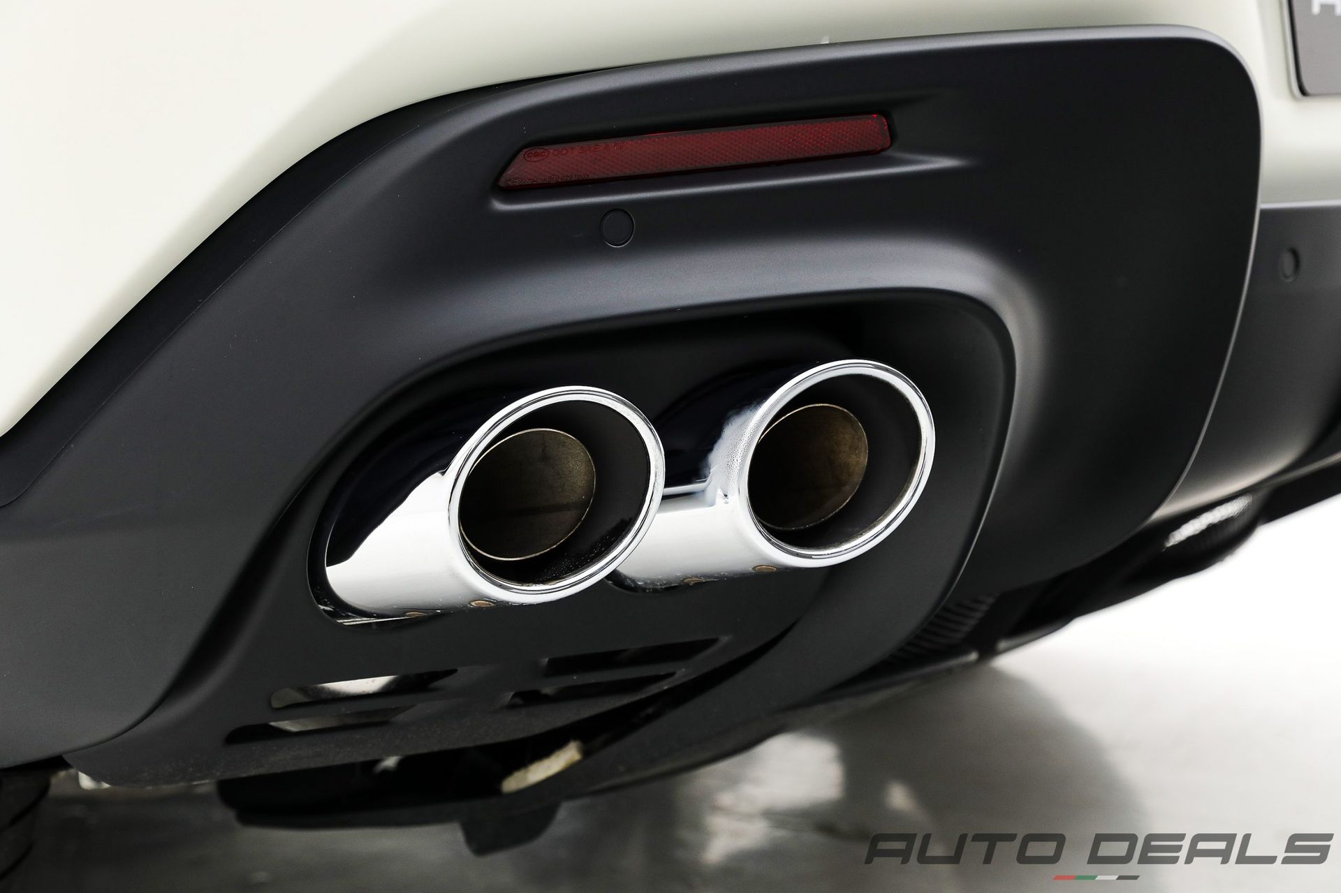 2025 Ferrari Purosangue photo 3