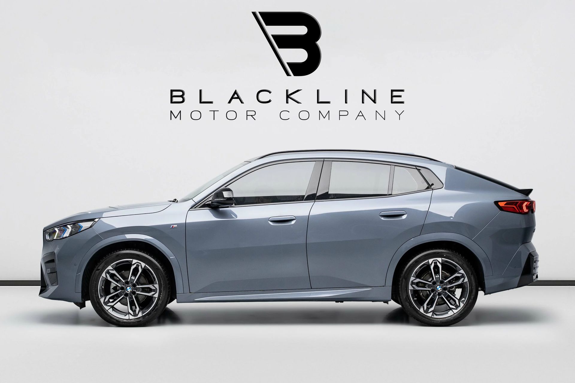 2025 BMW X2 photo 3