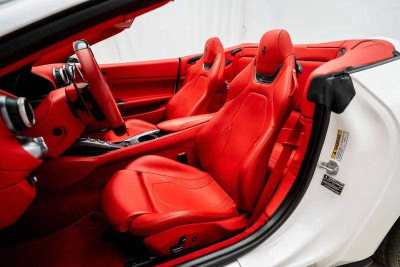 2022 Ferrari Portofino photo 4