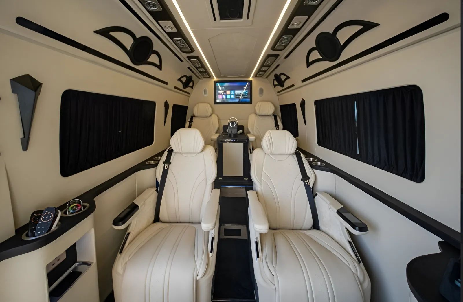 2023 Mercedes-Benz Sprinter photo 4