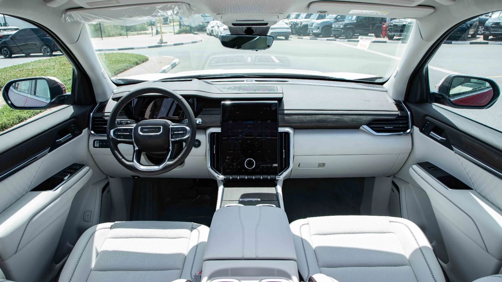2024 GMC Acadia Denali photo 3