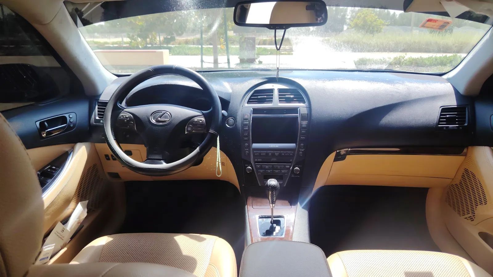 2011 Lexus ES photo 5