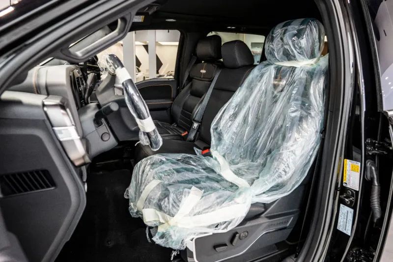 2024 Ford Super Duty F450 photo 2