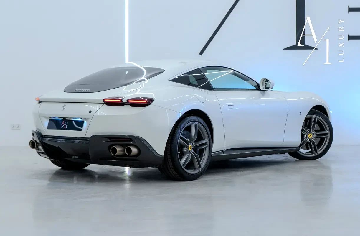 2022 Ferrari Roma photo 5