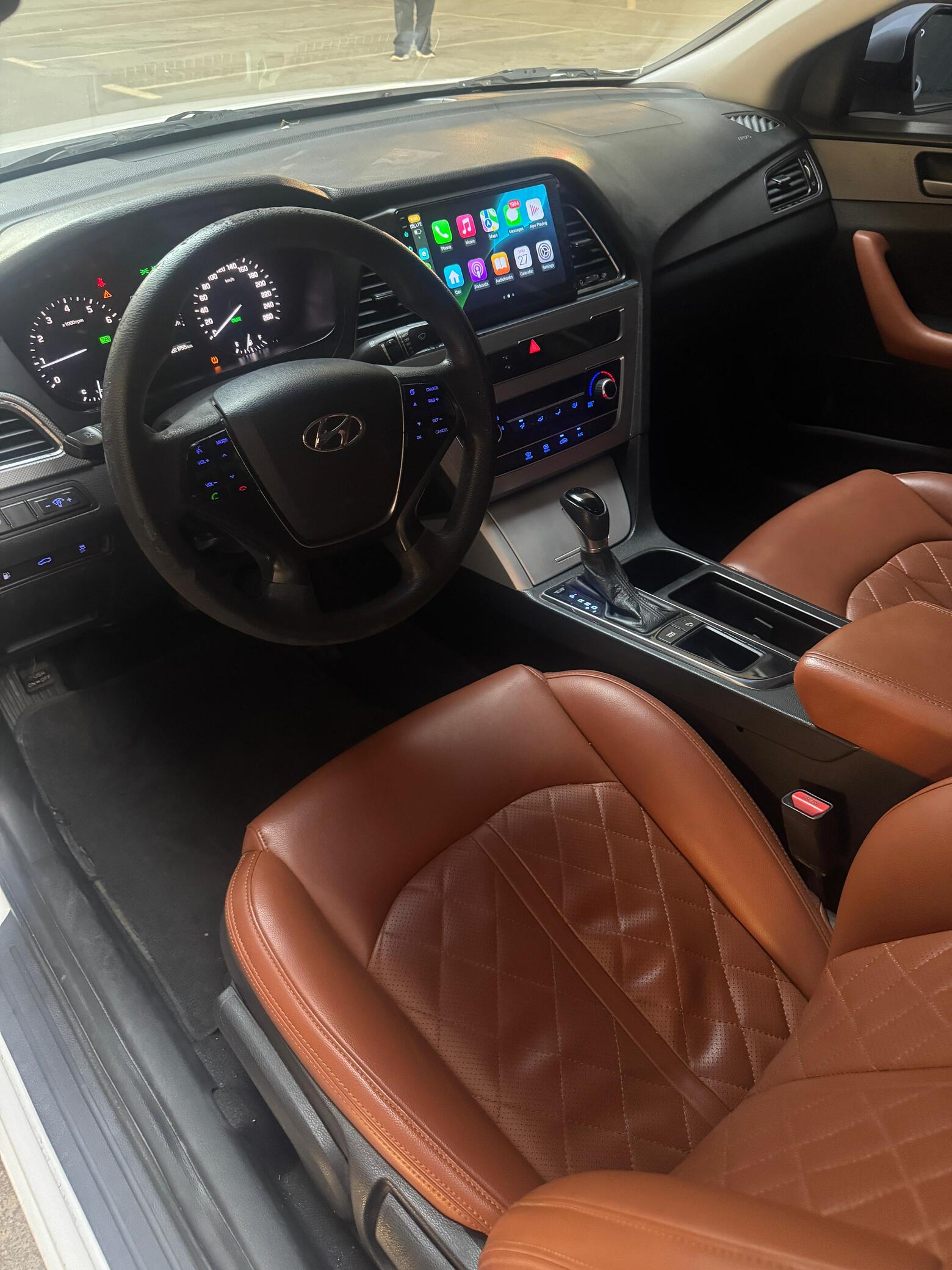 2017 Hyundai Sonata photo 3