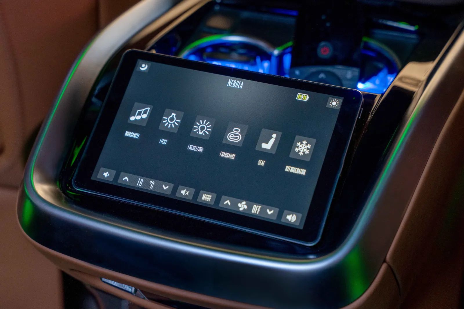 2025 Mercedes-Benz V-Class photo 3