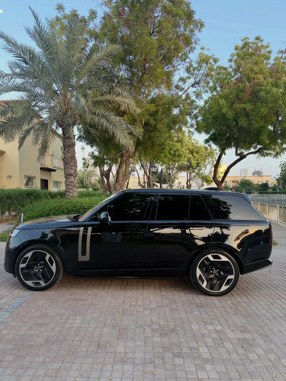 2023 Land Rover Range Rover Vogue photo 5