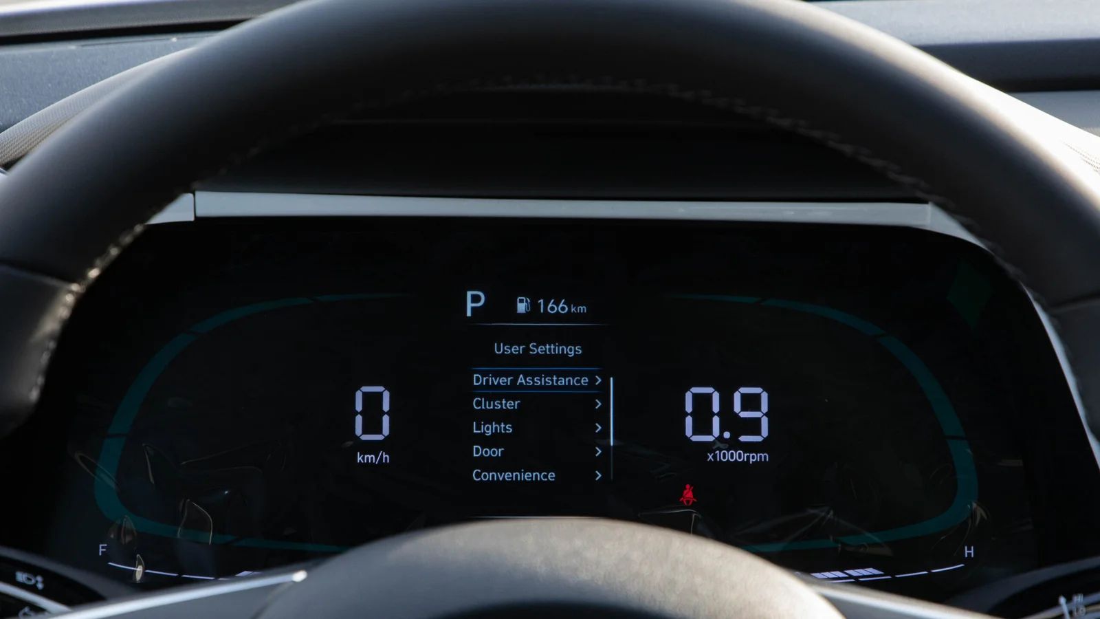2025 Hyundai Elantra photo 4