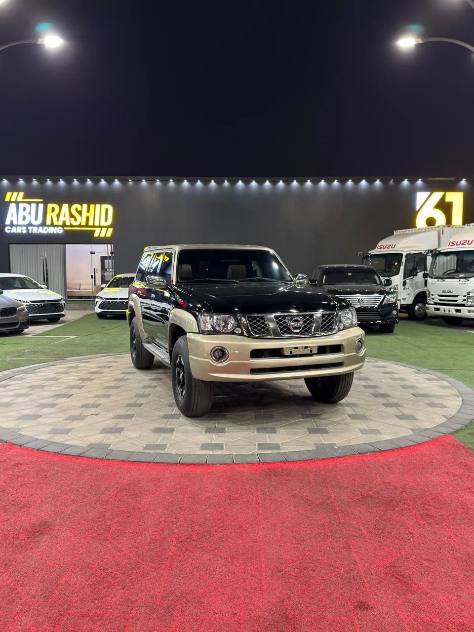 2021 Nissan Patrol Safari photo 2