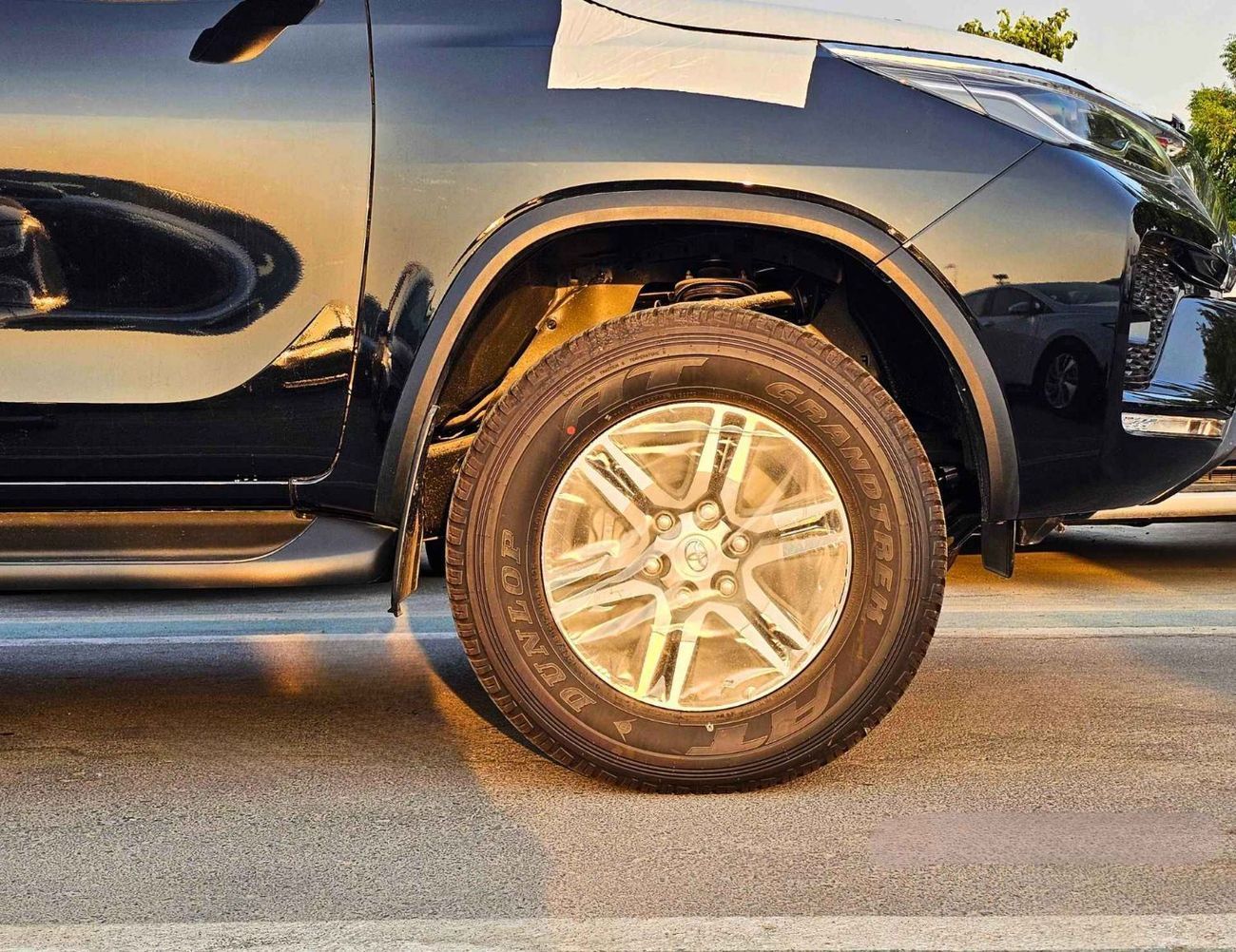 2025 Toyota Fortuner photo 3