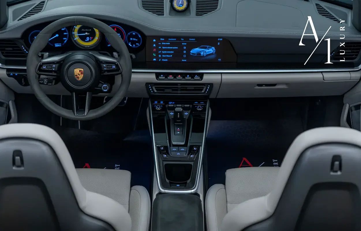 2022 Porsche 911 Turbo S photo 4