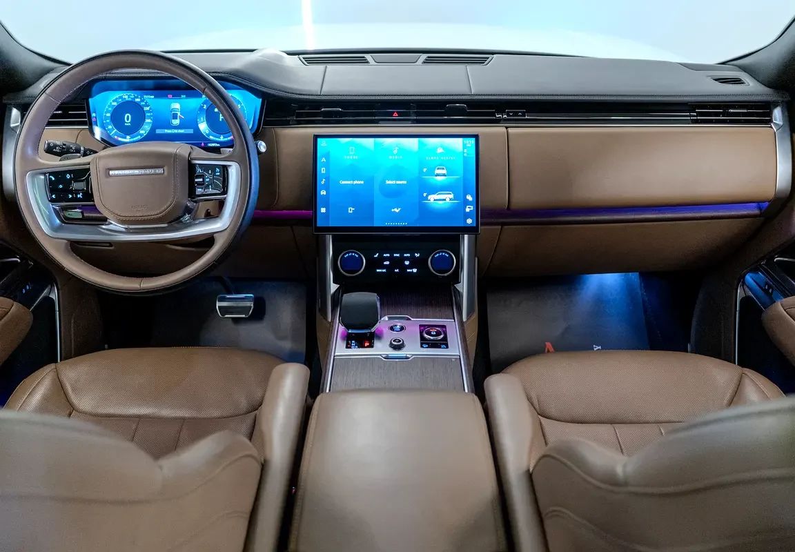 2023 Land Rover Range Rover HSE photo 2