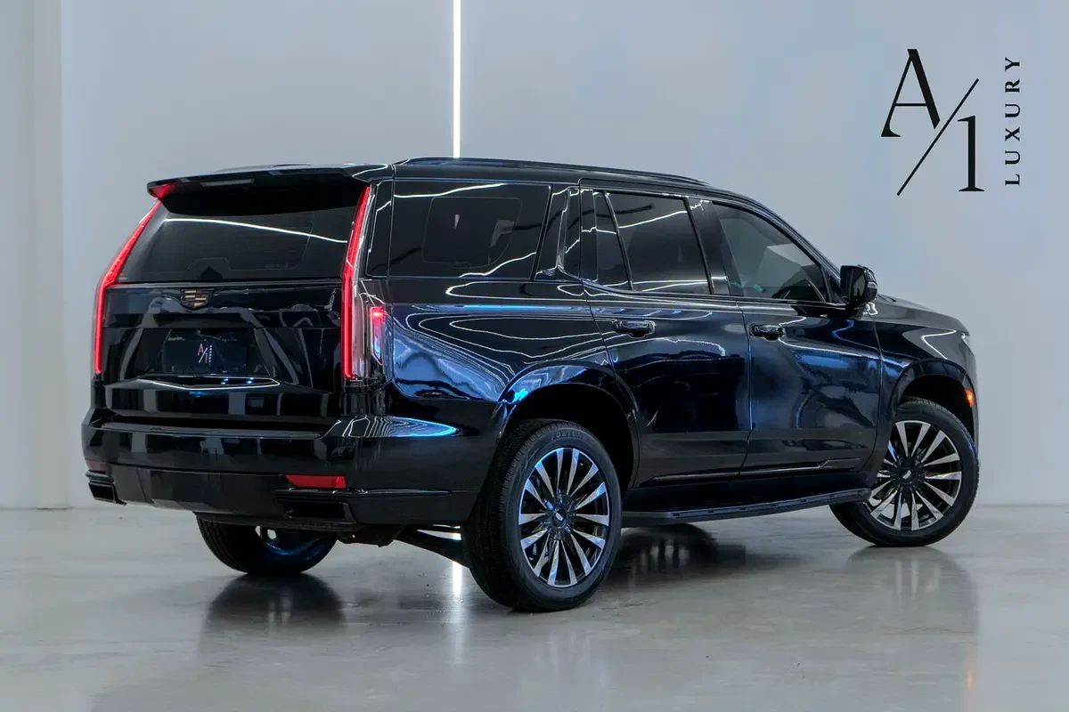 2022 Cadillac Escalade photo 5