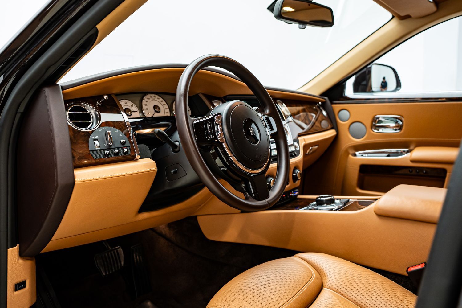 2016 Rolls-Royce Ghost photo 2