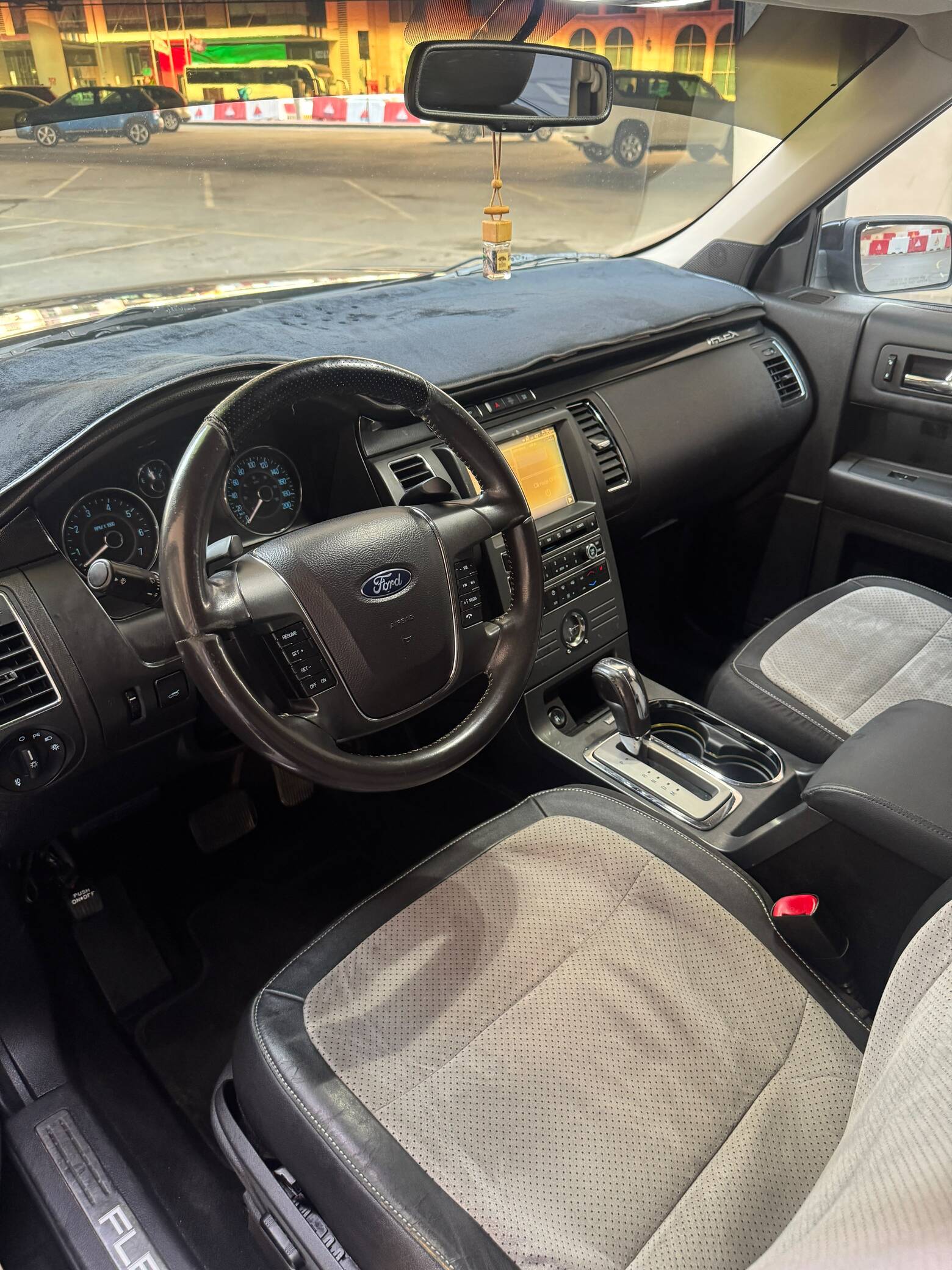 2012 Ford Flex Titanium Ecoboost photo 2