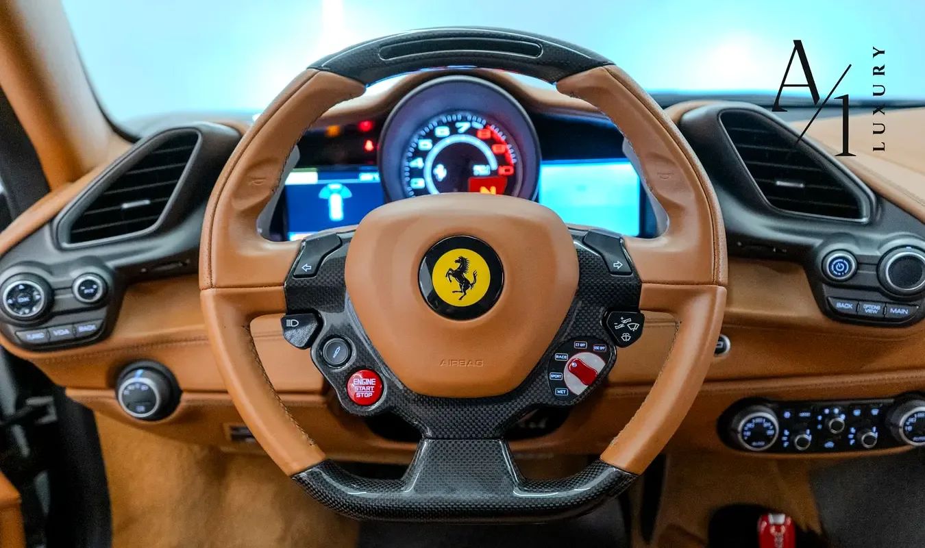 2016 Ferrari 488 GTB photo 4