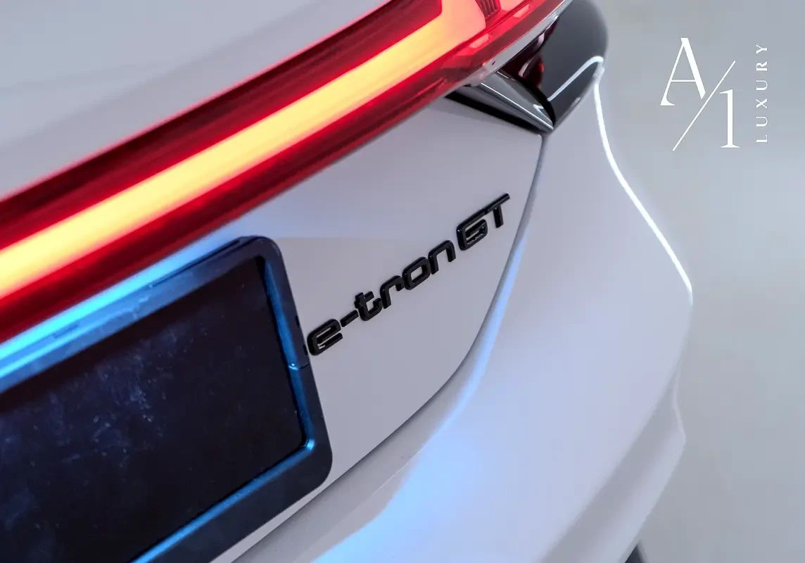 2023 Audi RS e-tron GT photo 4